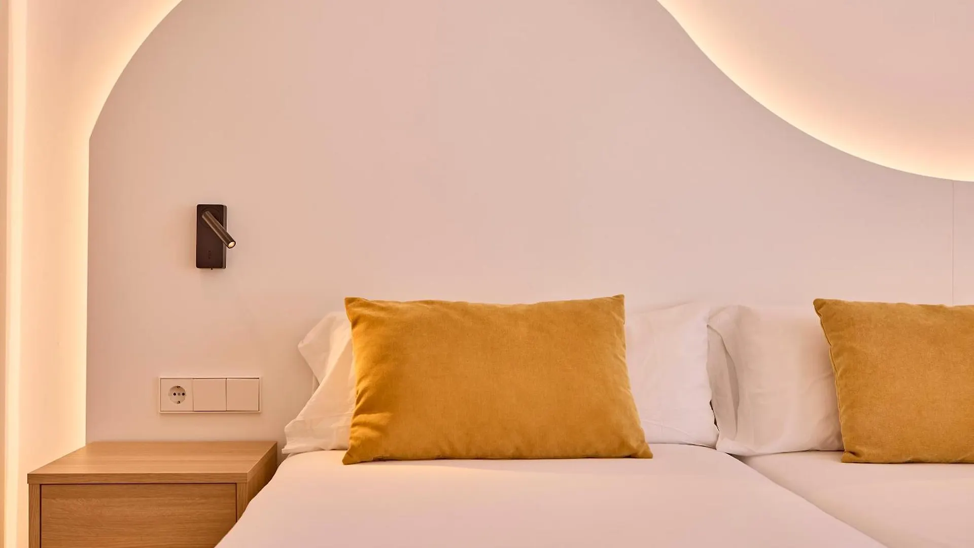 Universal Hotel Bikini Cala Millor