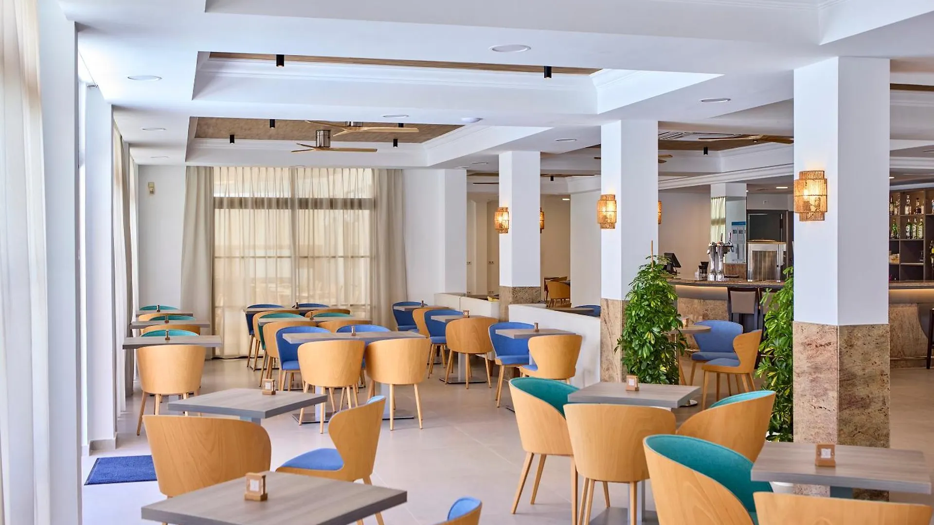 Universal Hotel Bikini Cala Millor   Cala Millor (Mallorca)
