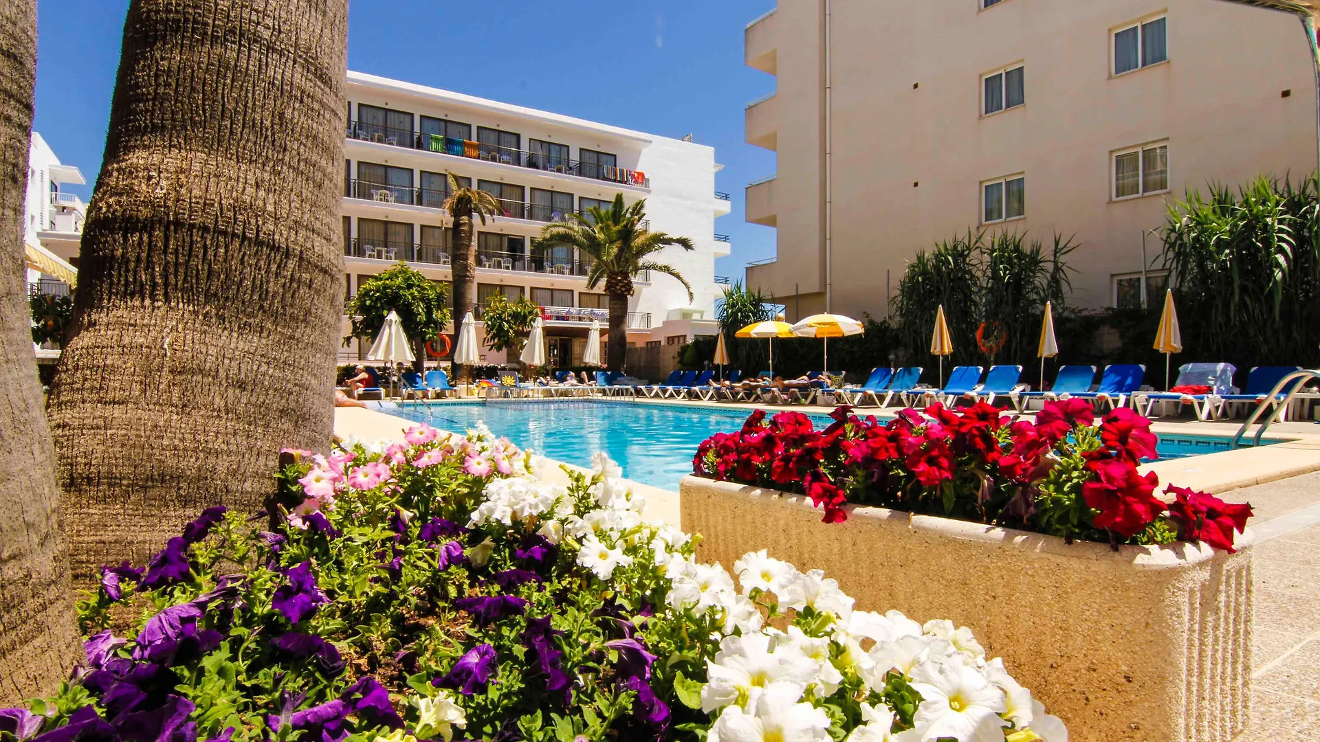 Universal Hotel Bikini Cala Millor