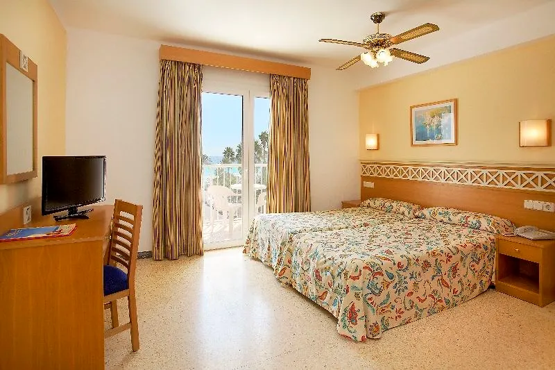 Universal Hotel Bikini Cala Millor  İspanya